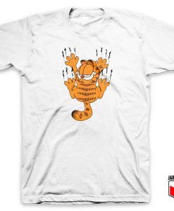 Garfield Scratching T Shirt