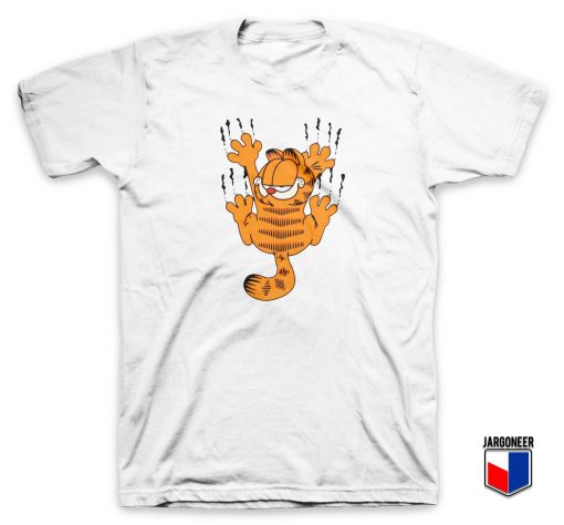 Garfield Scratching T Shirt